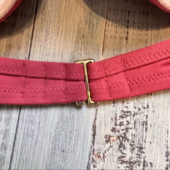 Shade & Shore Mauve Crocheted Bikini Top. Size 34D. - Picture 6 of 6